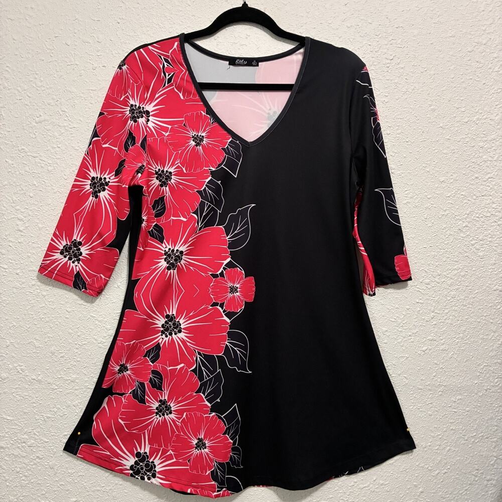 Lily by Firmiana Tunic Top Womens M Floral Black Red V Neck Stretch 3/4 Sleeve